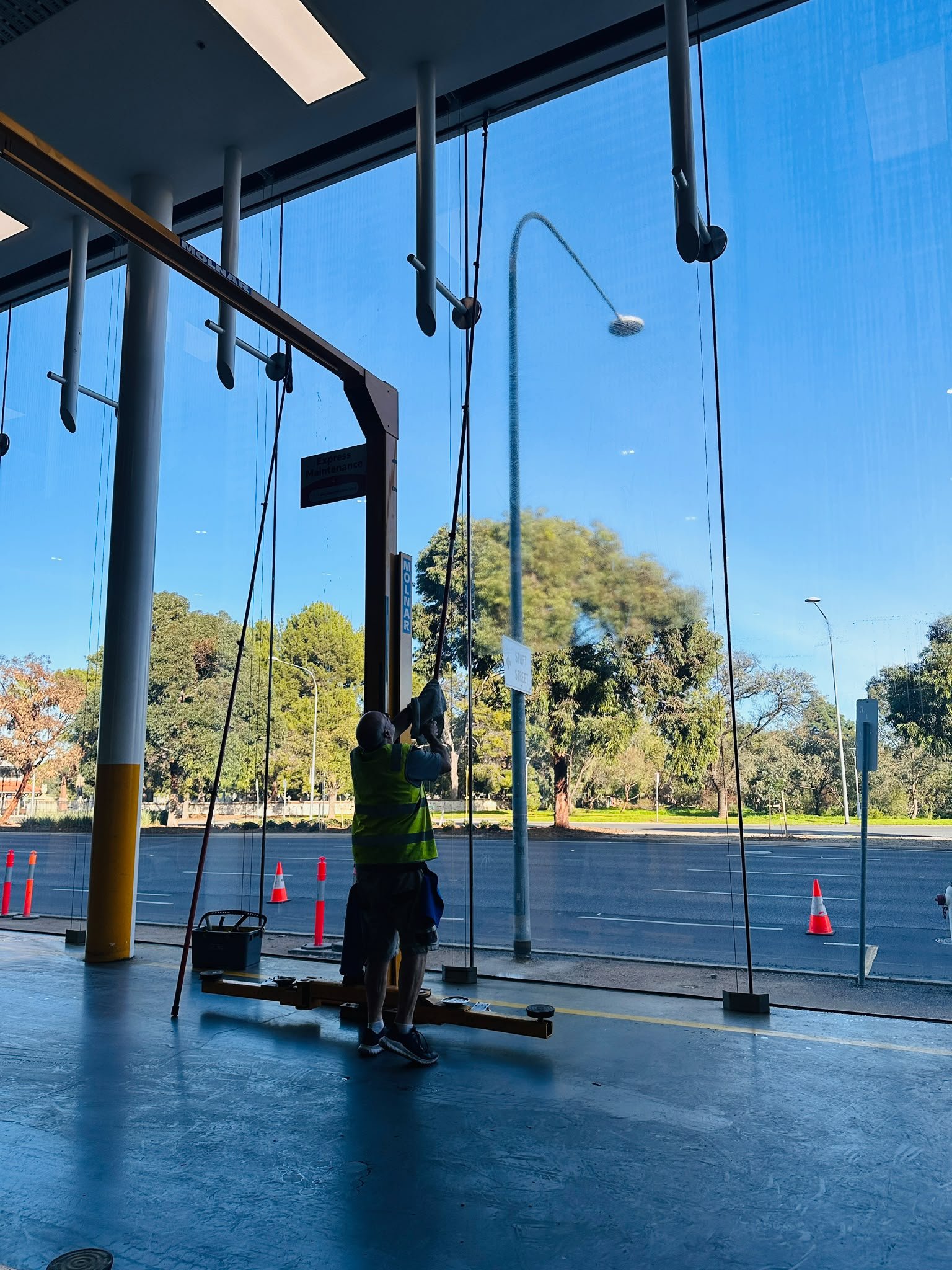 K&D commercial window cleaning work